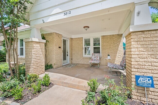 Foto del edificio - 3812 Bunting Ave