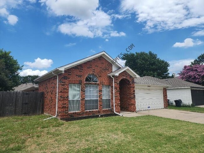 Foto del edificio - 3608 Garden Springs Dr