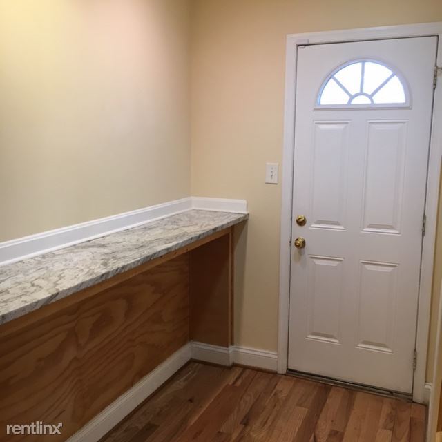 Foto del edificio - 1 br, 1 bath Condo - 1713 W Virginia Ave NE