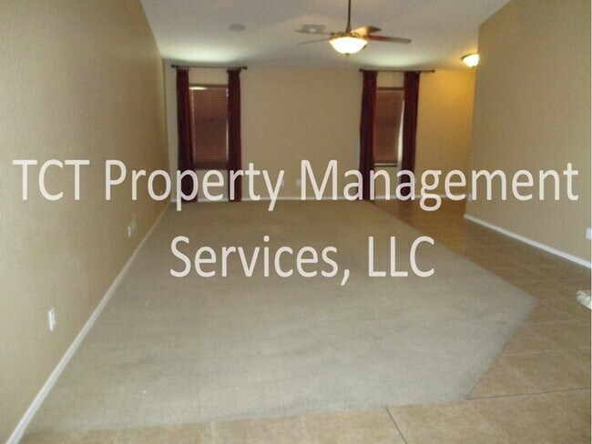 Foto del edificio - Beautiful Home in Shamrock Estates!