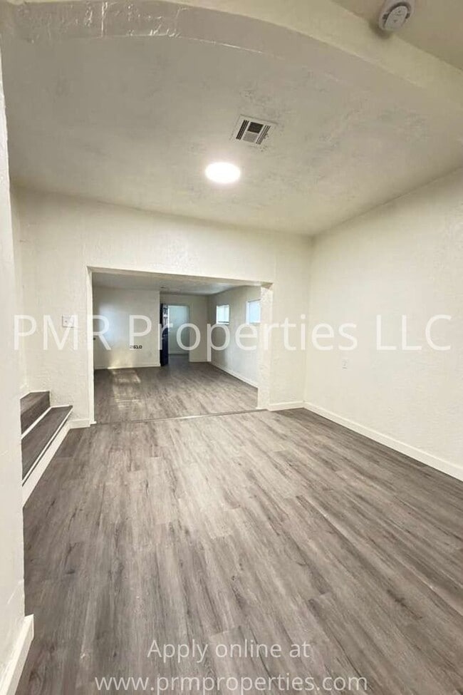 Foto del edificio - 4 Bedrooms / 2 Bathrooms House