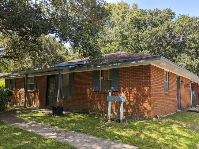 Building Photo - 9510 Gov Beauvais Dr