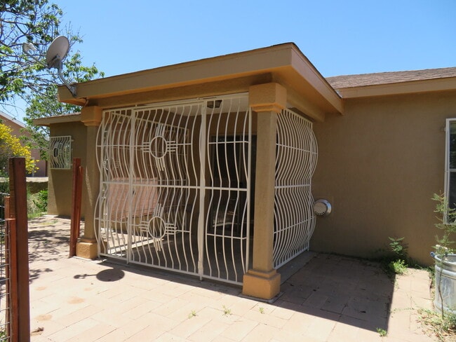 Building Photo - 4894 Arena Dr