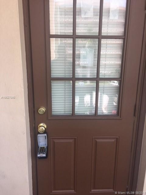 Foto del edificio - 232 NE 12th Ave