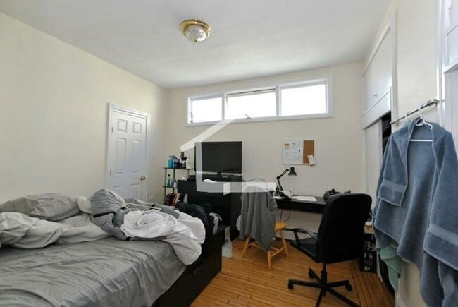 Building Photo - 50 Pratt St