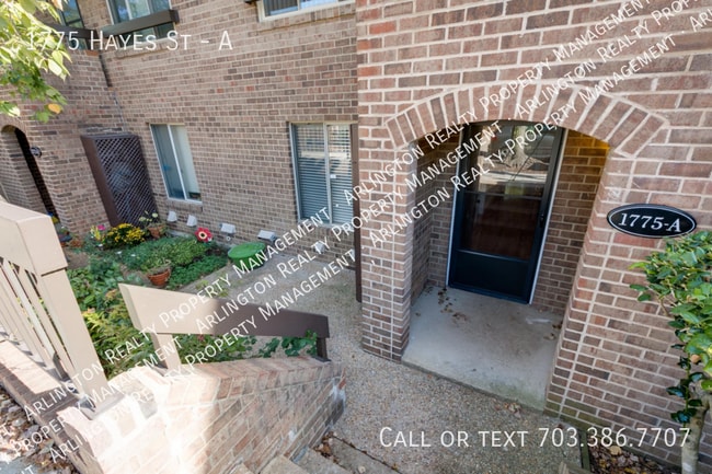 Building Photo - 1775 S Hayes St