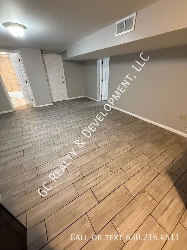 Foto del edificio - 2144 W Estes Ave