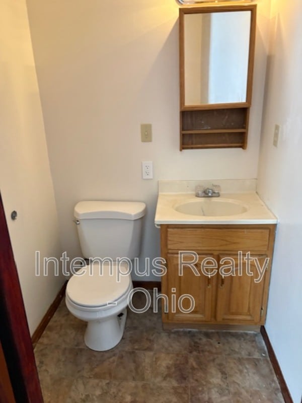 Building Photo - 241 Sexton St