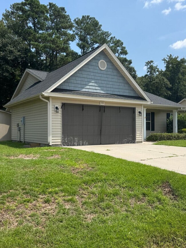 Building Photo - 303 Tuscan Ct