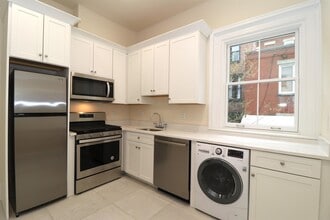 Building Photo - 58 8th St