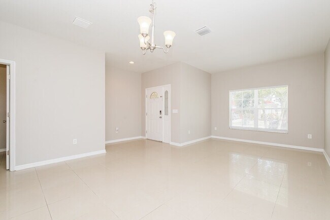 Building Photo - 10119 Celtic Ash Dr