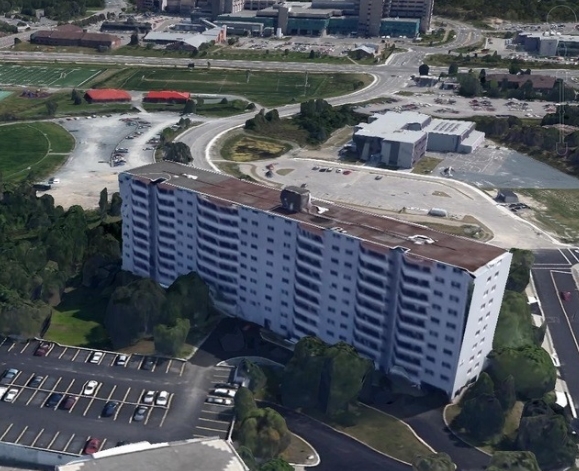 Primary Photo - The Summit Apartments