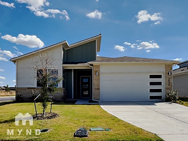 Building Photo - 3029 Egan Dr