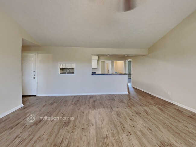 Building Photo - 11415 Sagehollow Ln