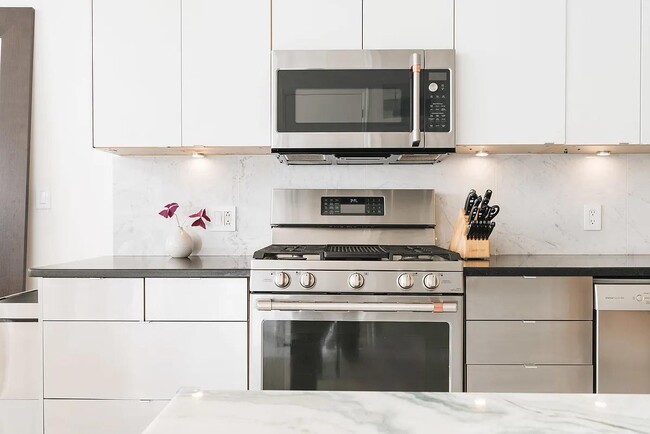 Foto del edificio - 101 Wyckoff Ave