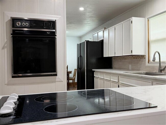 Foto del edificio - 16726 Co Rd 235A