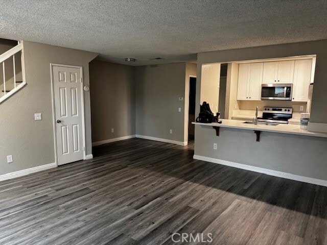 Building Photo - 2104 S Mountain Ave