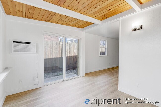 Foto del edificio - 127 11th St