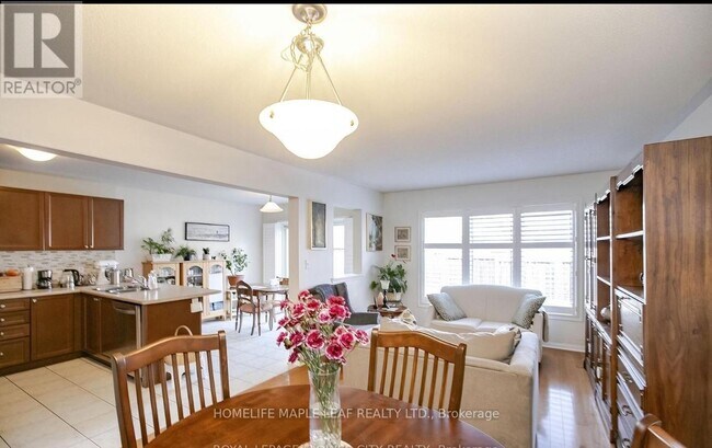 Building Photo - 67 Bleasdale Ave