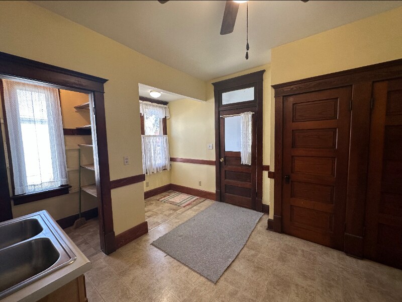 628 S 11th St, Pekin, IL 61554 House Rental in Pekin, IL