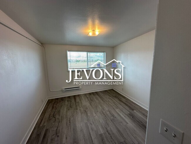 Foto del edificio - Wingspan Landing - 6379 Arnold Dr NE, Moses Lake, WA 98837