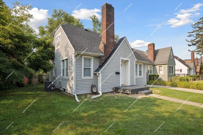 Building Photo - Charming 3-Bedroom Bungalow for Rent in Po...