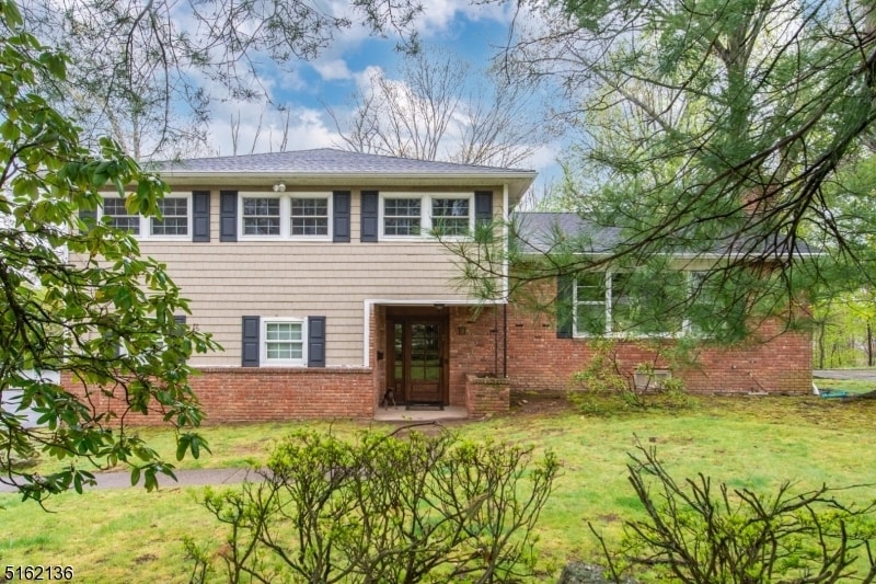 18 Tremont Terrace, Livingston, NJ 07039 Apartment for Rent in