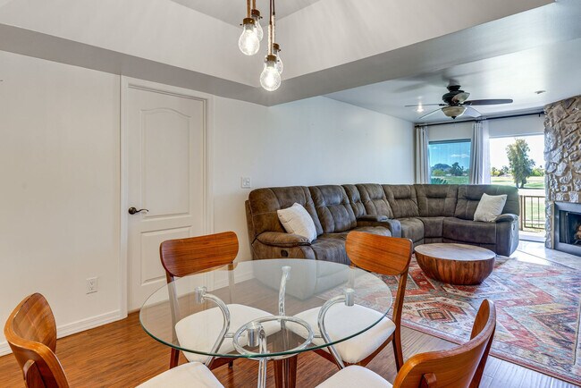 Foto del edificio - 7910 E Thomas Rd