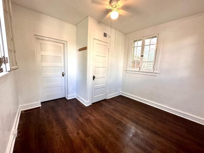 Foto del edificio - 832 Emerson St