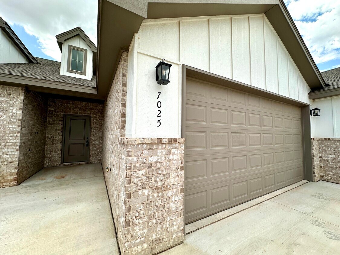 Foto principal - 7025 40th St