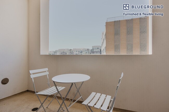 Foto del edificio - 5100 Wilshire Blvd