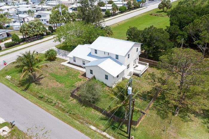 Foto principal - 2911 10th St W