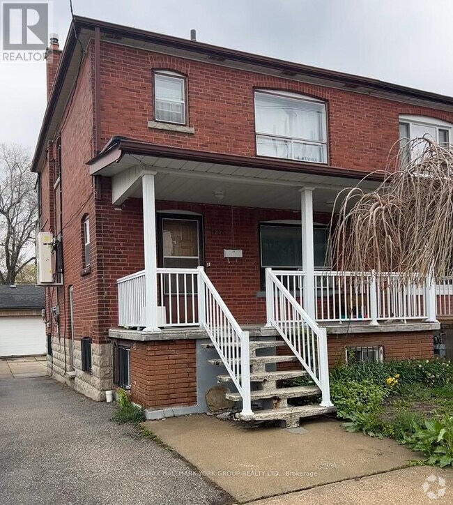 Building Photo - 472 Winona Dr