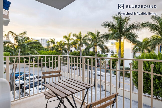 Building Photo - 3880 NE 6th Ave