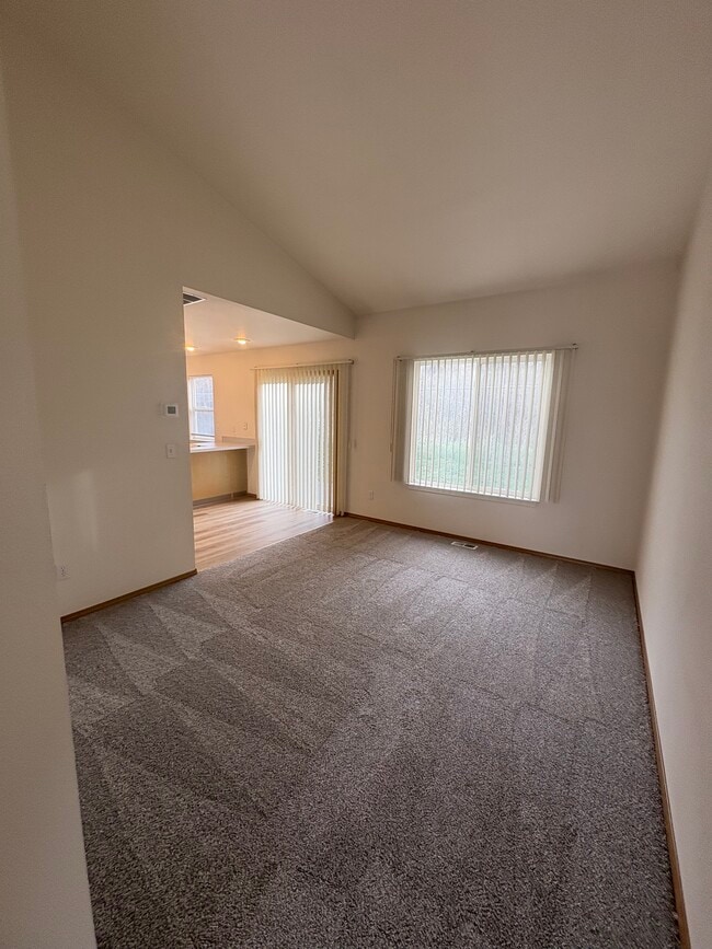 Building Photo - 3541 S Poco Loco Pl