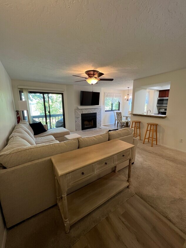 266 Mooring Rd Unit B2, Jay, OK 74346 Condo for Rent in Jay, OK