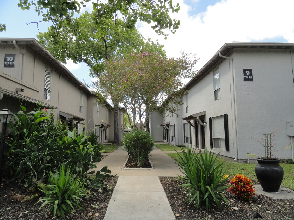 Landing Apartments Corpus Christi