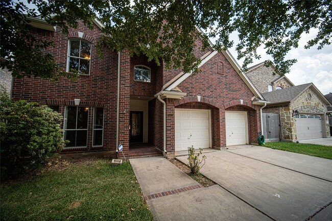 Foto del edificio - 4423 Lakeshore Forest Dr