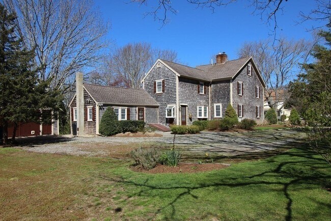 Building Photo - 65 Acushnet Rd