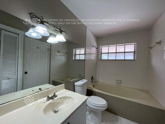 Building Photo - 15548 SW 138th Pl