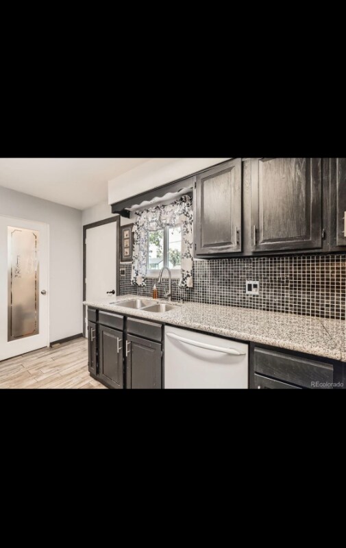 Foto del edificio - 1977 Altura Blvd