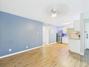 Building Photo - 1000 W 26th St