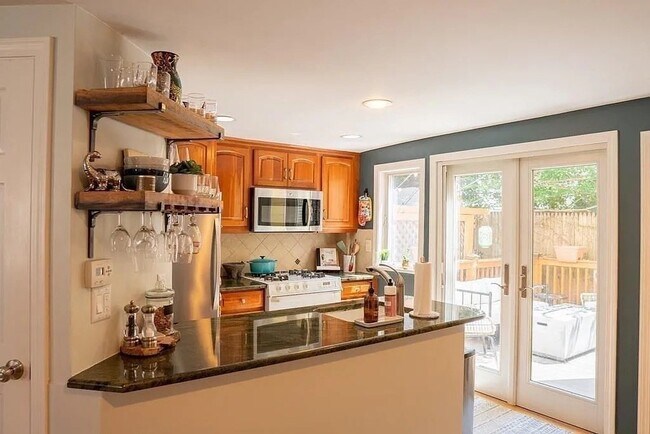 Building Photo - 12 Lexington Ave