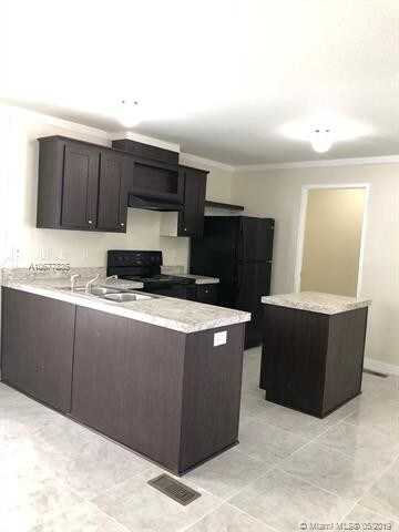Building Photo - 35250 SW 177th Ct  46
