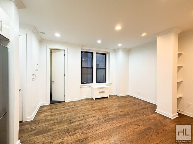 Foto del edificio - EASTERN PARKWAY / Crown Heights 1-Bed 1-Bath
