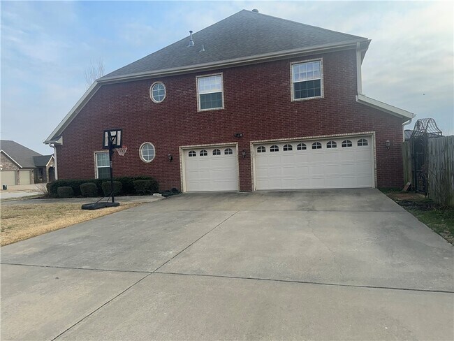 Foto del edificio - 4500 SW Swinton Dr