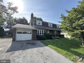 Building Photo - 26 Dorchester Dr
