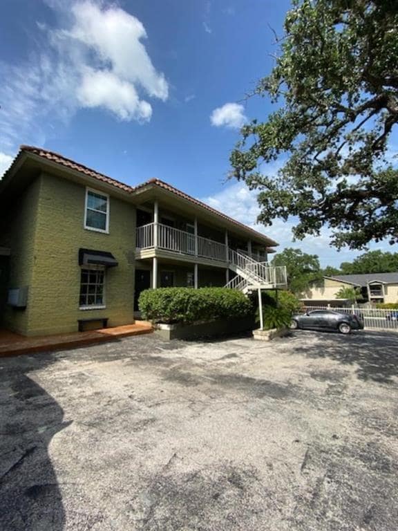 Primary Photo - 2302 East Side Dr