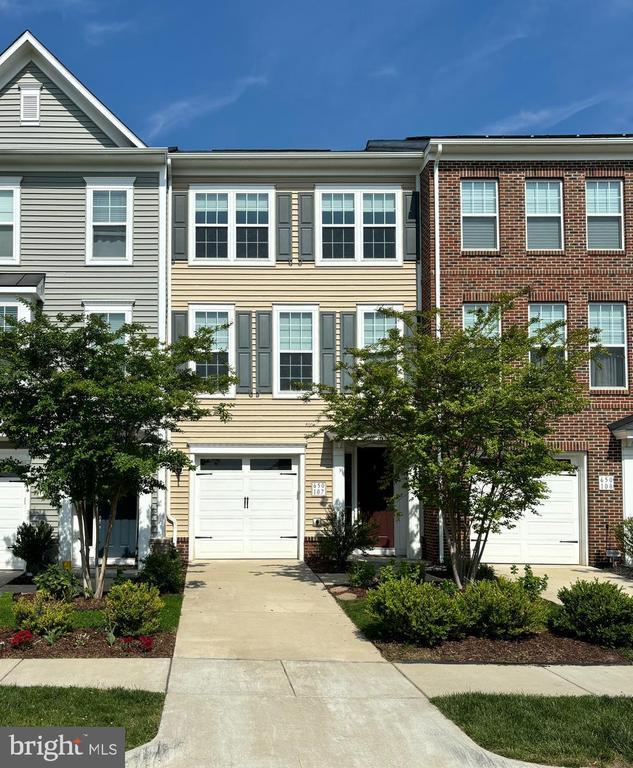Foto principal - 650 Aspen Rd