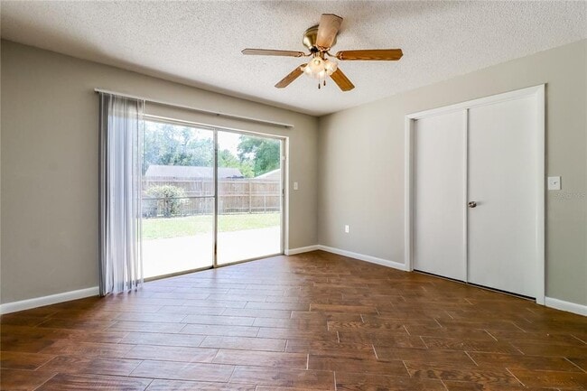 Building Photo - 2289 Crystalview Ct